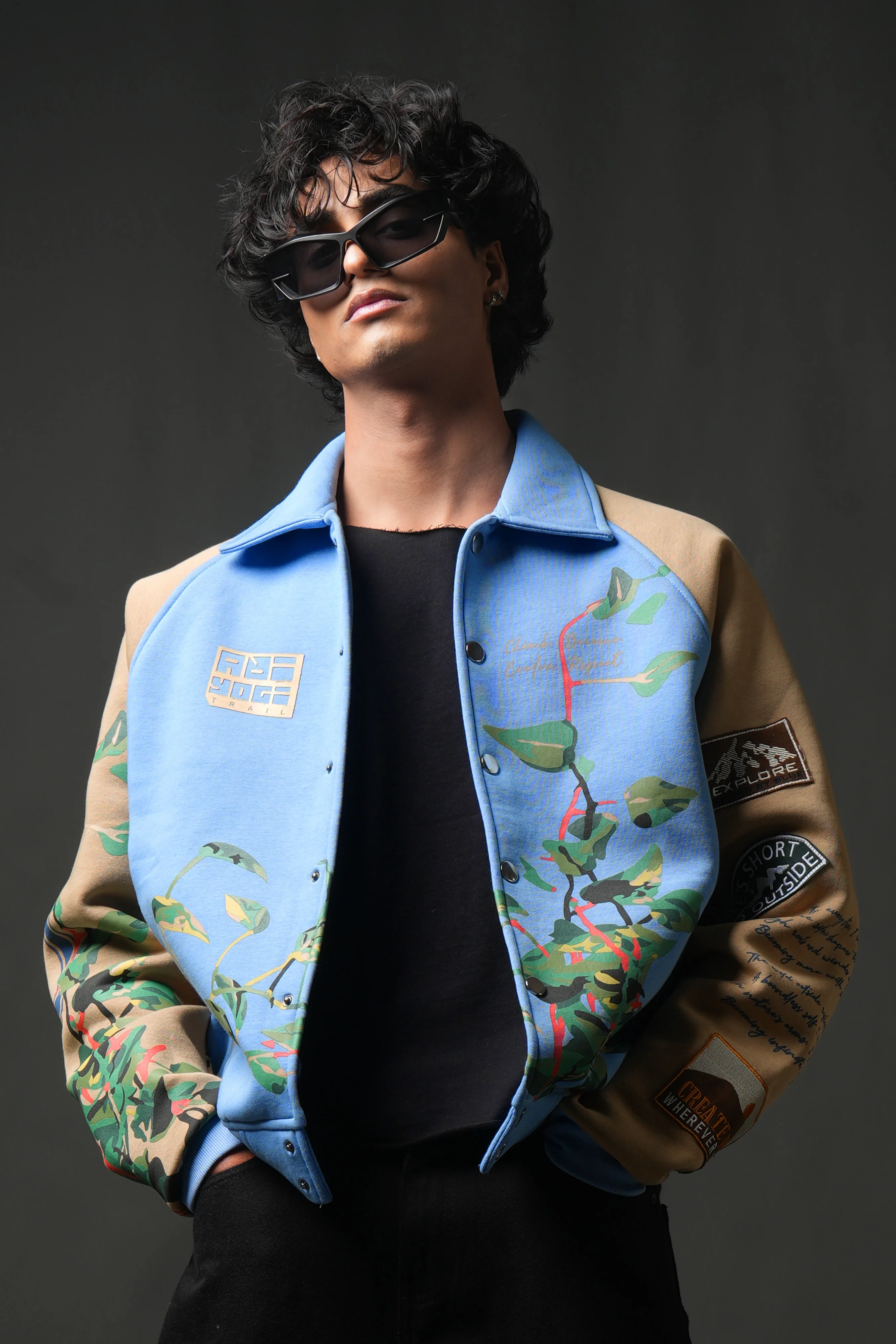 Sweartshirts and Hoodies